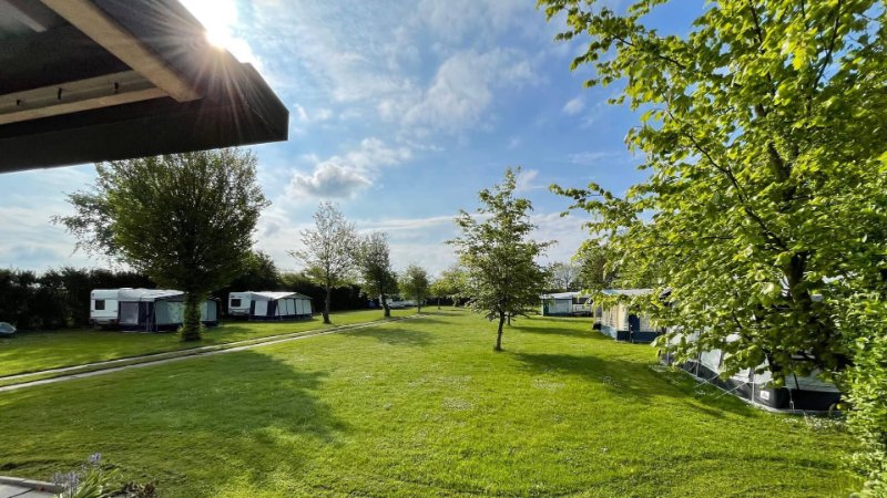 Camping aan de kust in Burgh-Haamstede, Zeeland met verwarmd sanitair en verhuur vakantiewoningen 