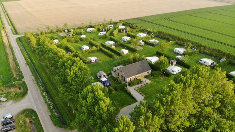 Camping auf der Oosterschelde mit beheizten Sanitäranlagen, privaten Sanitäranlagen und Hunde erlaubt 