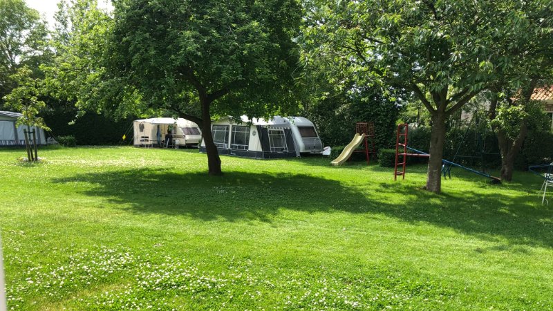 Autofreier Campingplatz an der Küste in Meliskerke, Zeeland, mit beheizten Sanitäranlagen, Camper willkommen und Hunde erlaubt 
