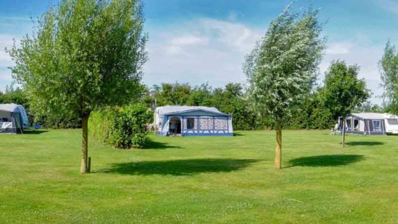 Camping Noordwelle, Renesse met prive sanitair en laadpaal EV 