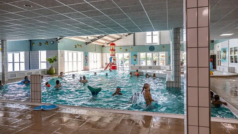 Campingplatz mit Schwimmbad beheizte Sanitäranlagen 