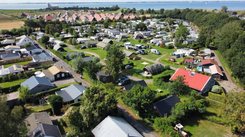 Camping in Scherpenisse, Thoen, Zeeland met zwembadje, honden toegestaan,  glamping-tenten 
