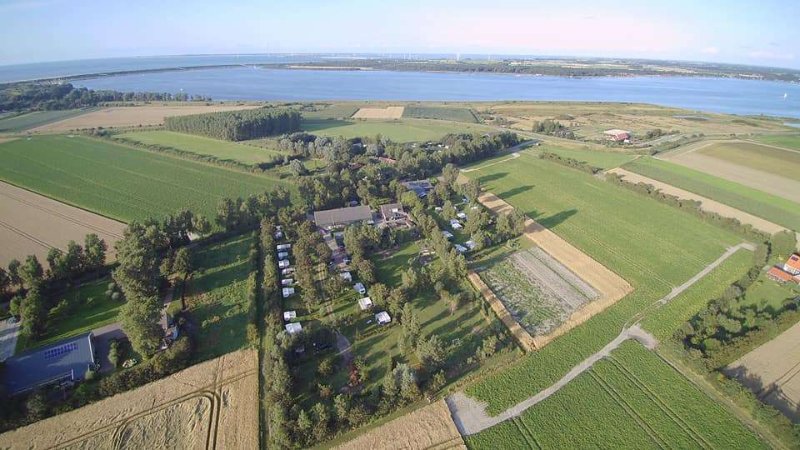 Campingplatz am Veerse Meer in Vrouwenpolder, Zeeland mit Vermietung von Glamping-Pods (Glamping) und Hunden erlaubt 