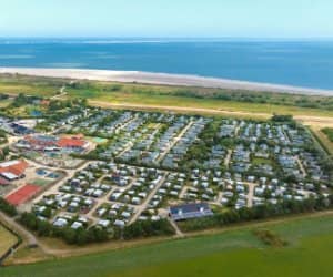 Camping direct aan zee in  Renesse
